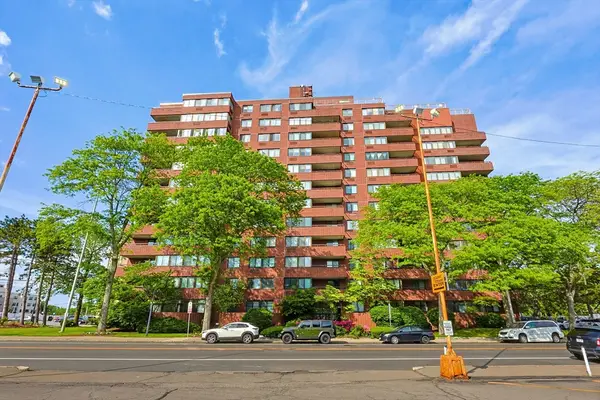 77 Adams St #1102, Quincy, MA 02169