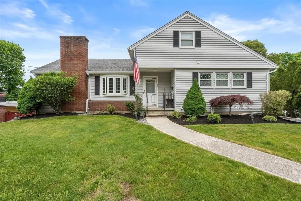 32 Oak St, Stoneham, MA 02180 - #1