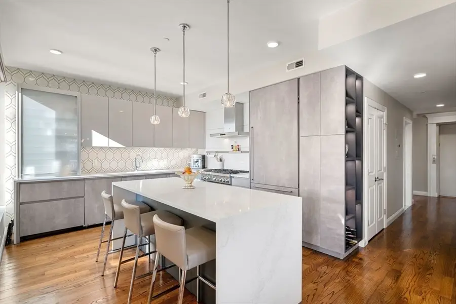 928 E Broadway #9, Boston, MA 02127 - #2