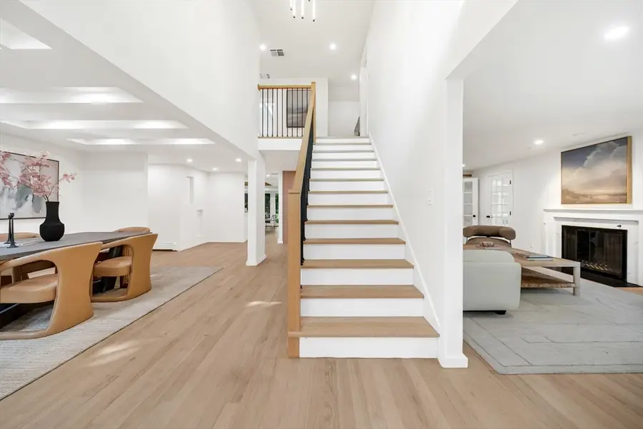 31 Alba Rd, Wellesley, MA 02481 - #2