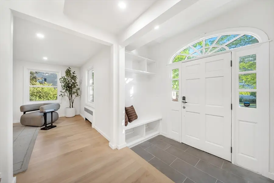 31 Alba Rd, Wellesley, MA 02481 - #3