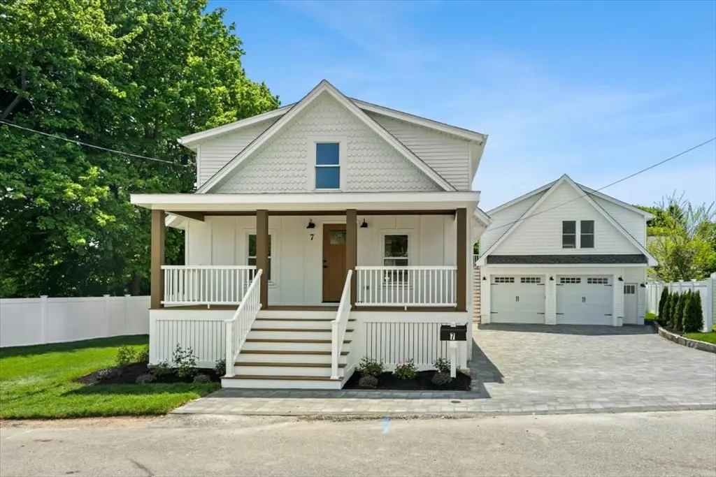 7 Somerville Ave, Braintree, MA 02184 - #1
