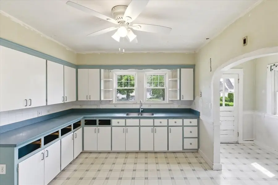 101 Monroe St, Norwood, MA 02062 - #2