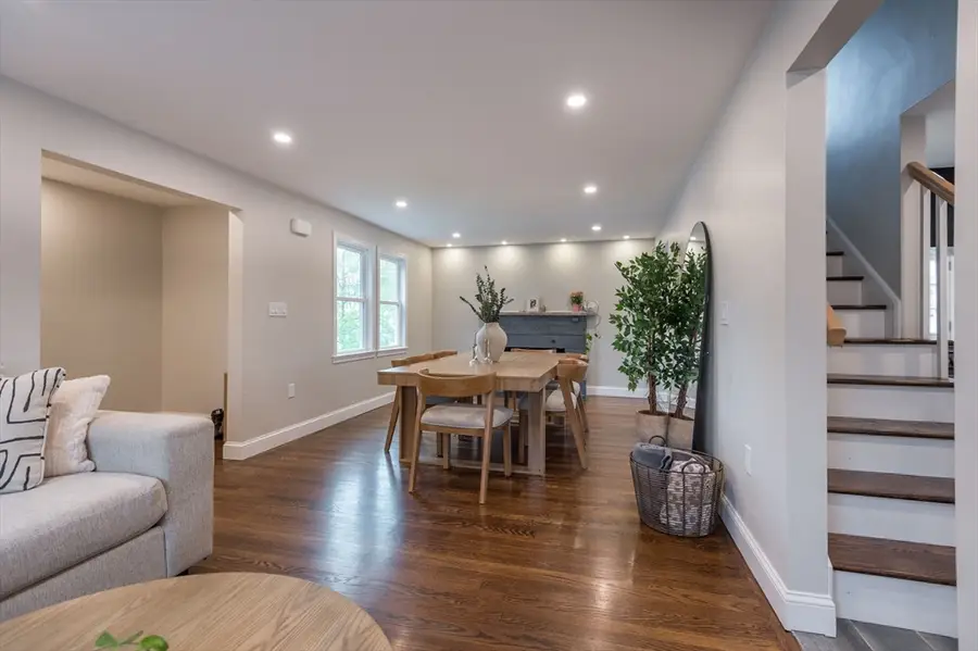 48 Macarthur Rd, Stoneham, MA 02180 - #3