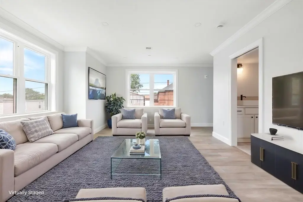 161 Sumner St #3, Quincy, MA 02169 - #1