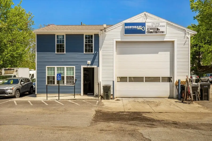 365 Elm St, Bridgewater, MA 02324 - #2