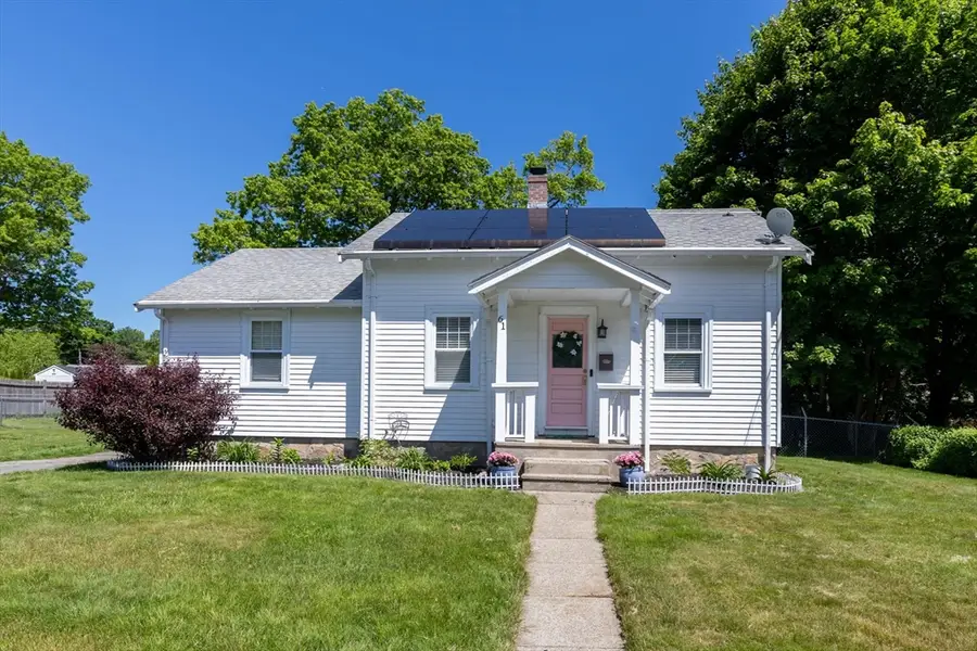61 Columbus Ave, North Easton, MA 02356 - #2
