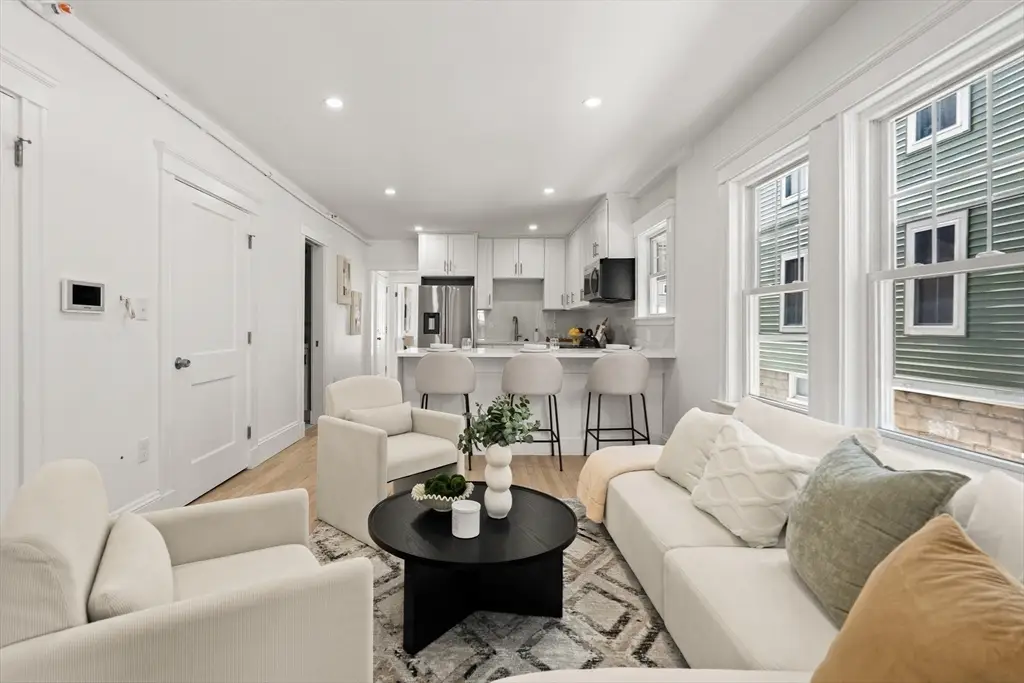 60 Derby St #3, Somerville, MA 02145 - #1