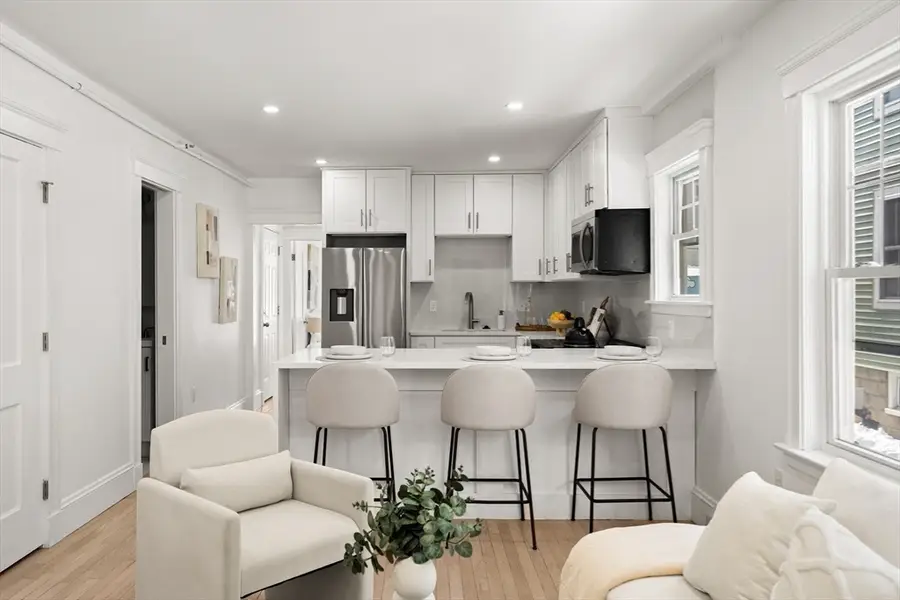 60 Derby St #3, Somerville, MA 02145 - #2