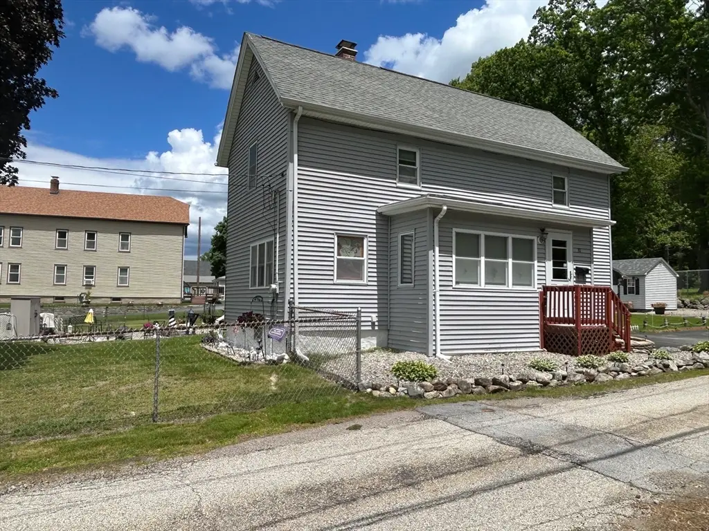30 Park Rd, Webster, MA 01570 - #1