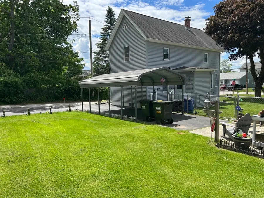 30 Park Rd, Webster, MA 01570 - #3