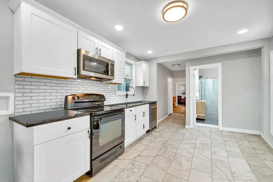 108 Marble St, Springfield, MA 01105 - #2
