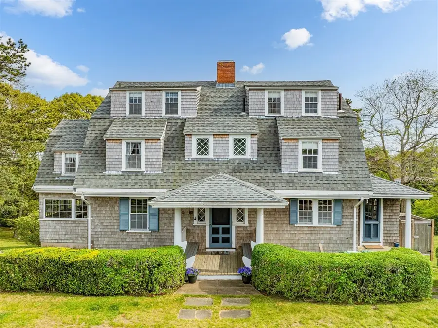 35 Grayton Ave, Hyannis Port, MA 02647 - #2