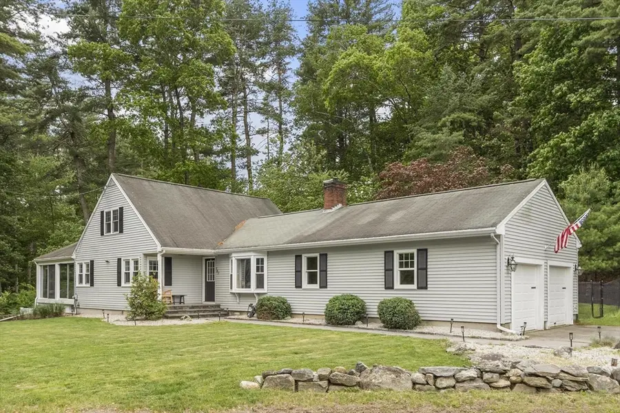 167 Gates Pond Rd, Berlin, MA 01503 - #3