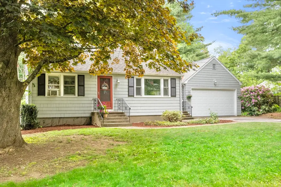 21 Grove St, Shrewsbury, MA 01545 - #3