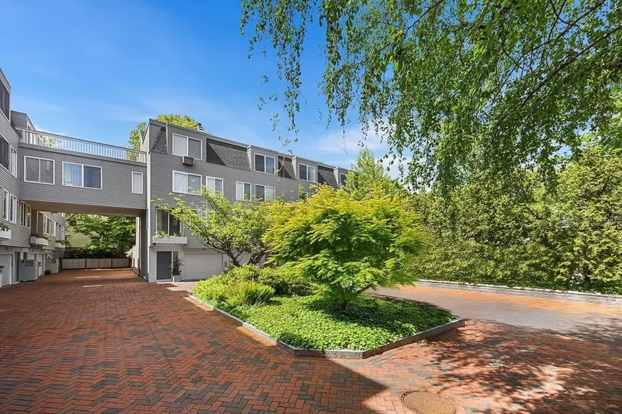 16 Ellery Square, Cambridge, MA 02138 - #2
