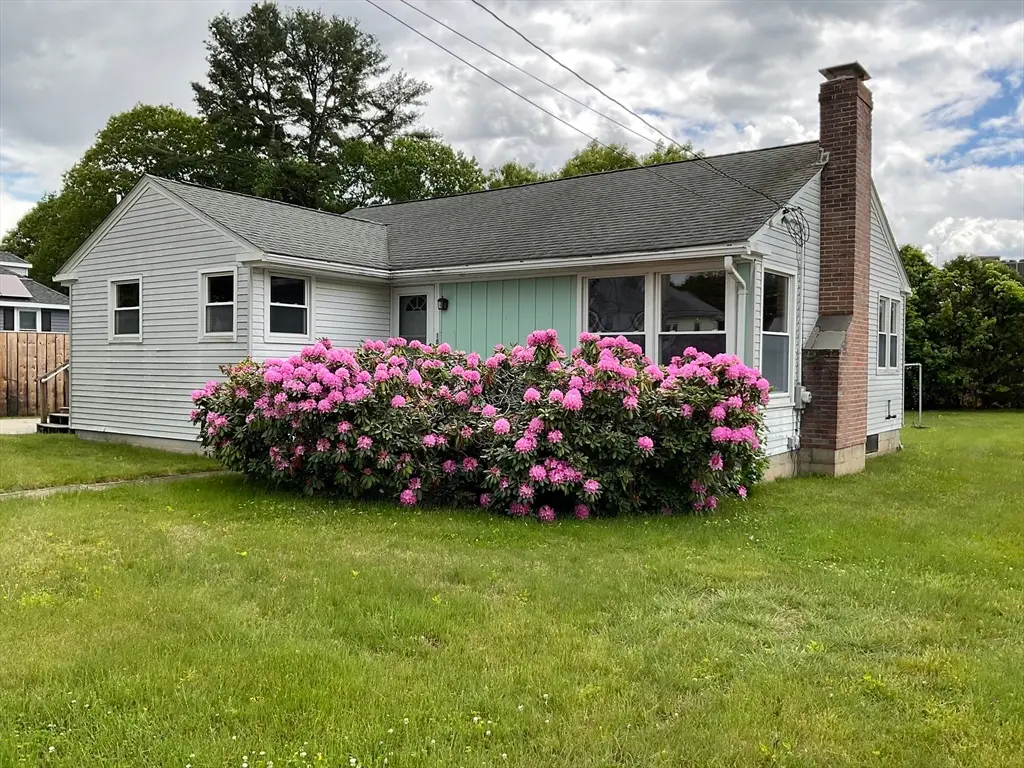 18 Pulaski Street, Uxbridge, MA 01569 - #1
