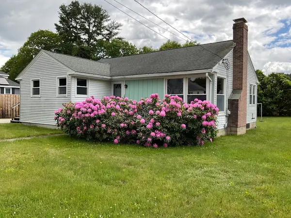 18 Pulaski Street, Uxbridge, MA 01569