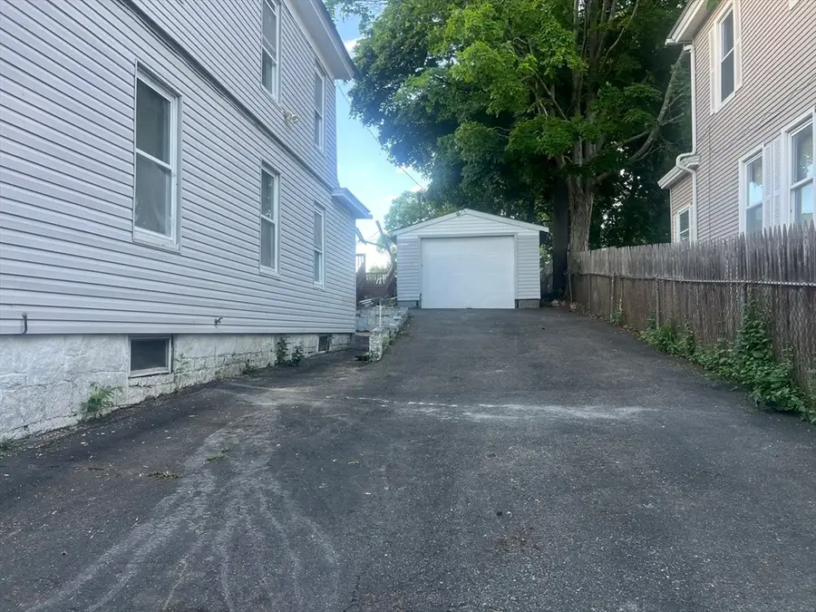 21 Hillside Street, Lowell, MA 01851 - #3