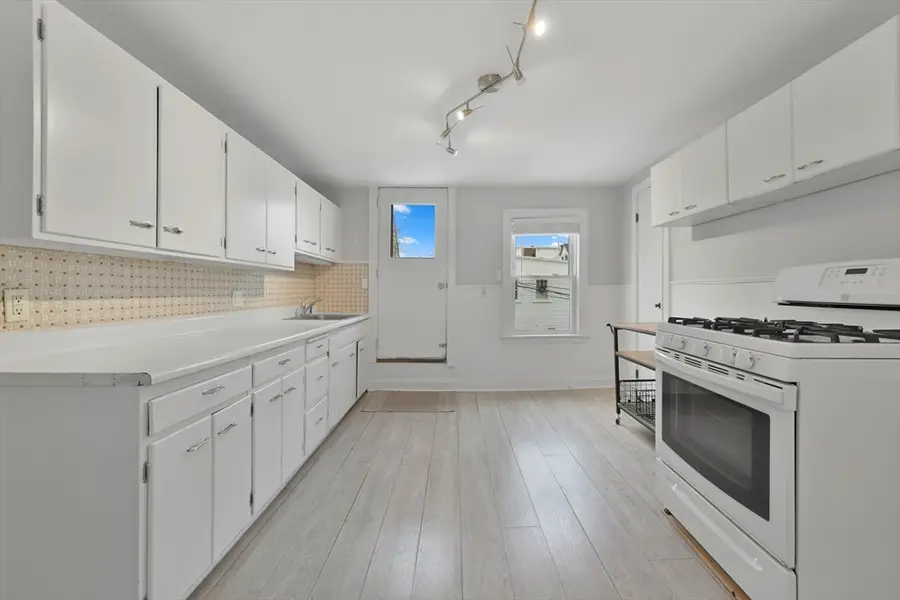 29 Green St, Boston, MA 02129 - #3
