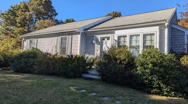 42 N Ockway, Falmouth, MA 02536