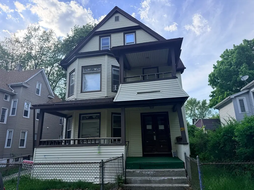 42 Hall St, Springfield, MA 01108 - #1