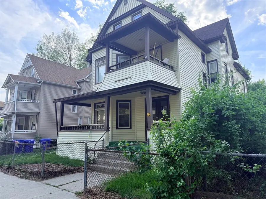 42 Hall St, Springfield, MA 01108 - #2