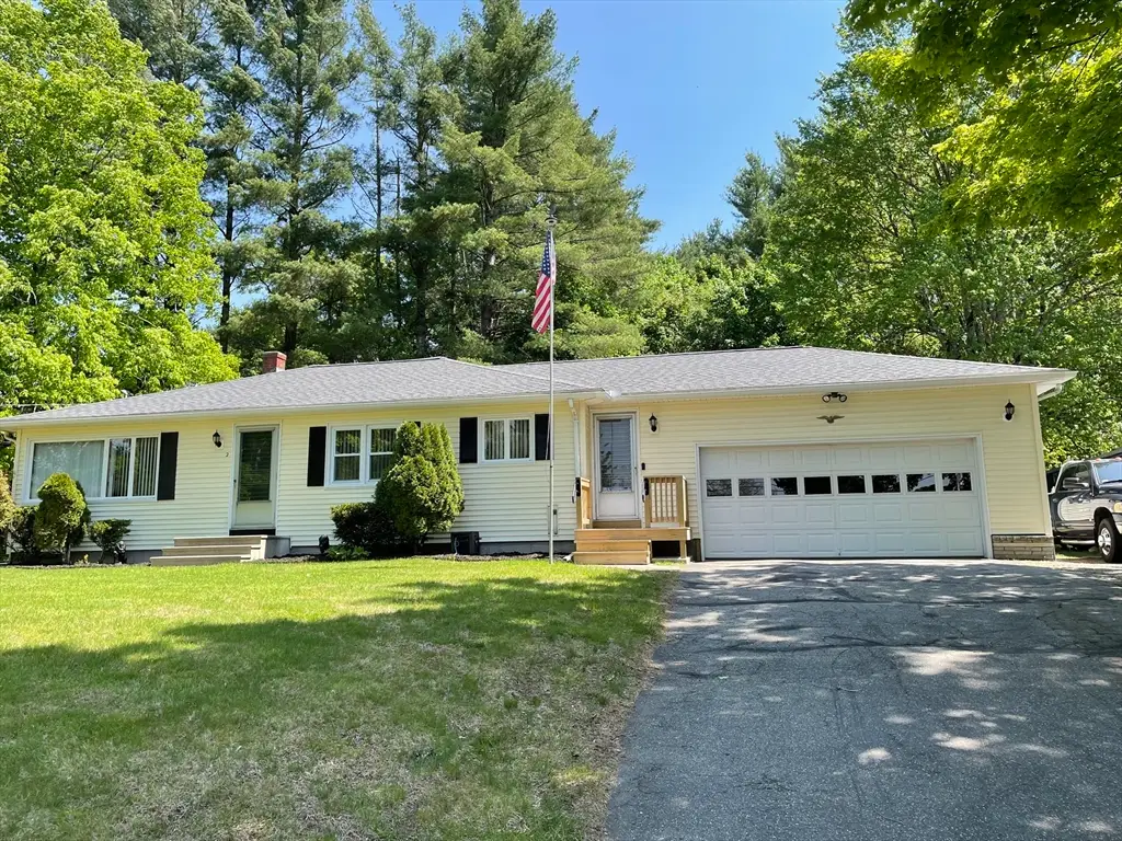 2 Elizabeth Street, Palmer, MA 01069 - #1