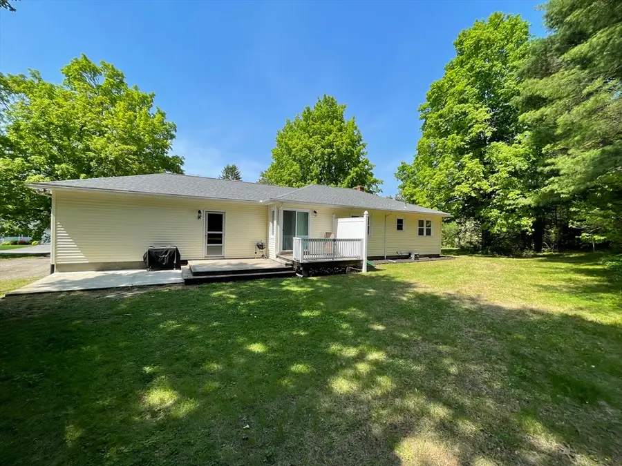 2 Elizabeth Street, Palmer, MA 01069 - #2