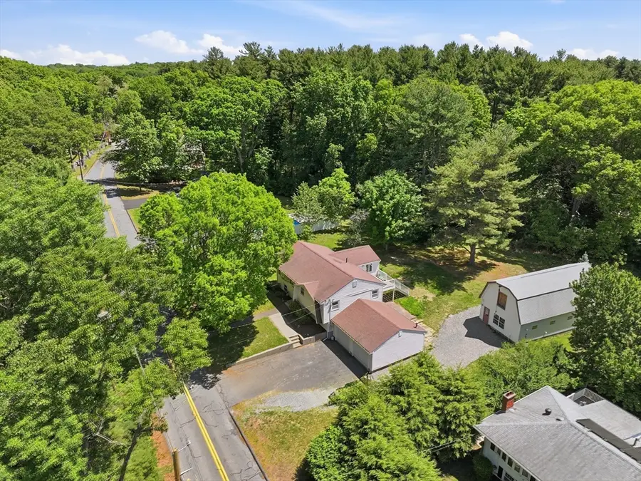 218 Blackstone St, Bellingham, MA 02019 - #3