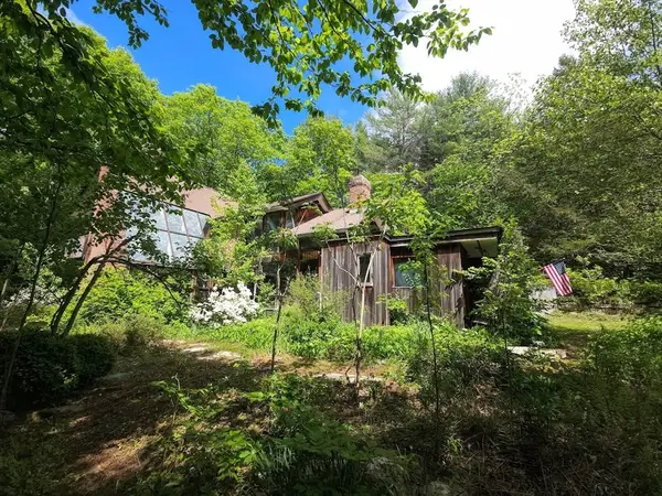 119 Buffam Rd, Pelham, MA 01002