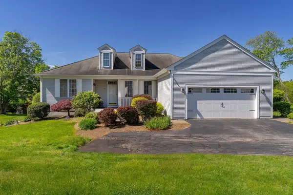 14 Rosewood Drive #14, Haverhill, MA 01832
