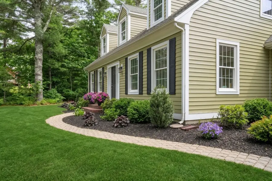 44 Tiffany Dr, Oak Bluffs, MA 02557 - #2
