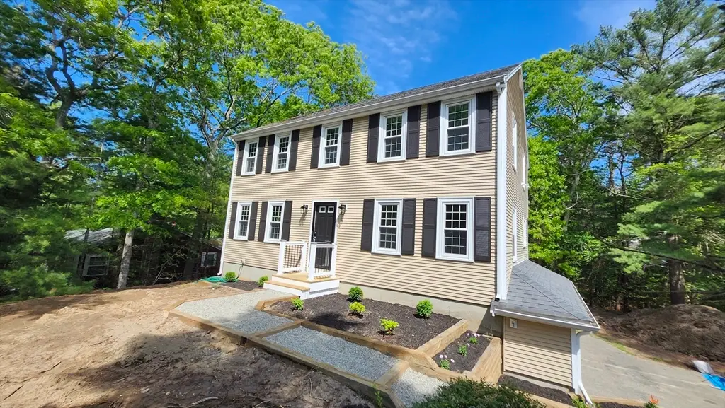 10 Mcclellan Dr, Plymouth, MA 02360 - #1