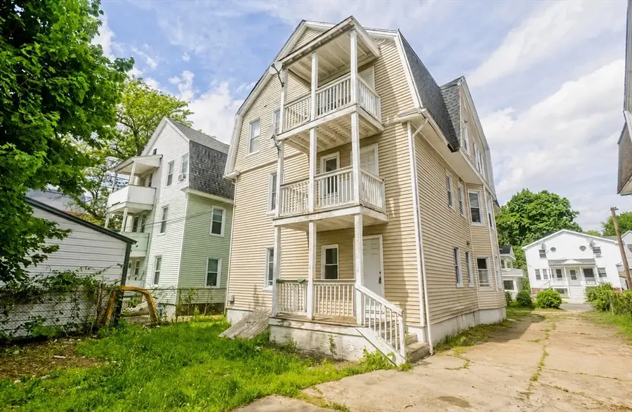 116-118 Massasoit St, Springfield, MA 01107 - #3