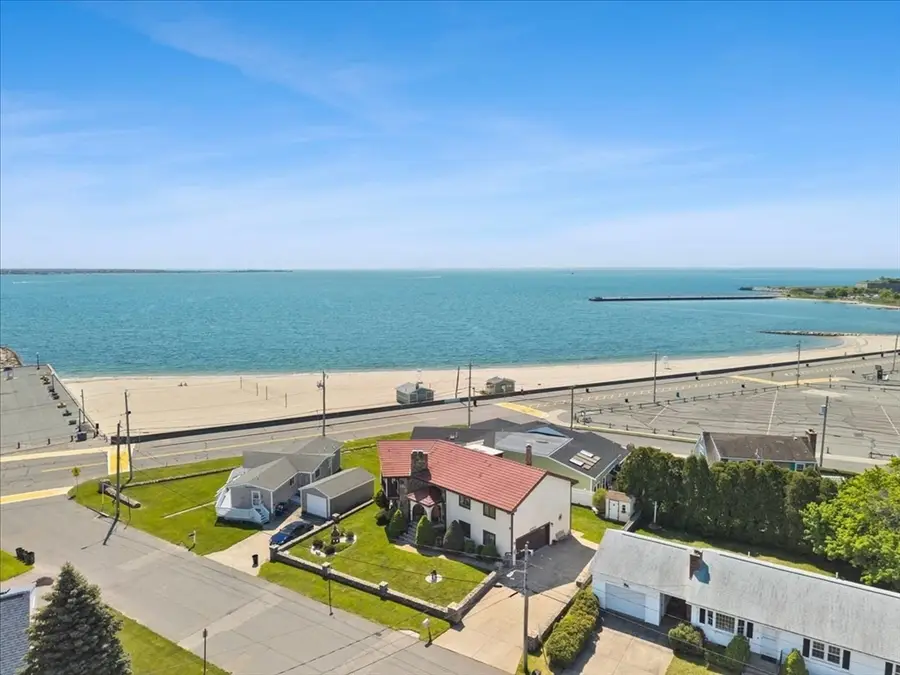 14 Nina St, New Bedford, MA 02744 - #3