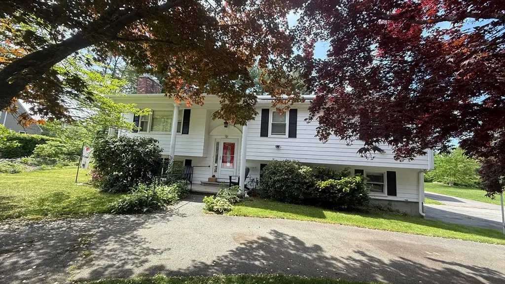 297 Elm St, Somerset, MA 02726 - #1