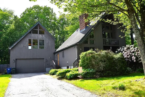87 Norwood Ave, Leominster, MA 01453