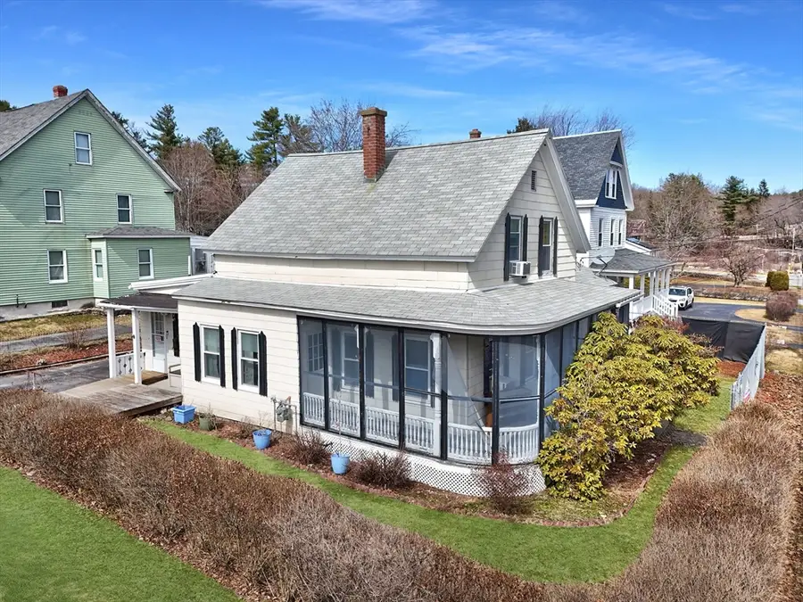542 North St, Fitchburg, MA 01420 - #3