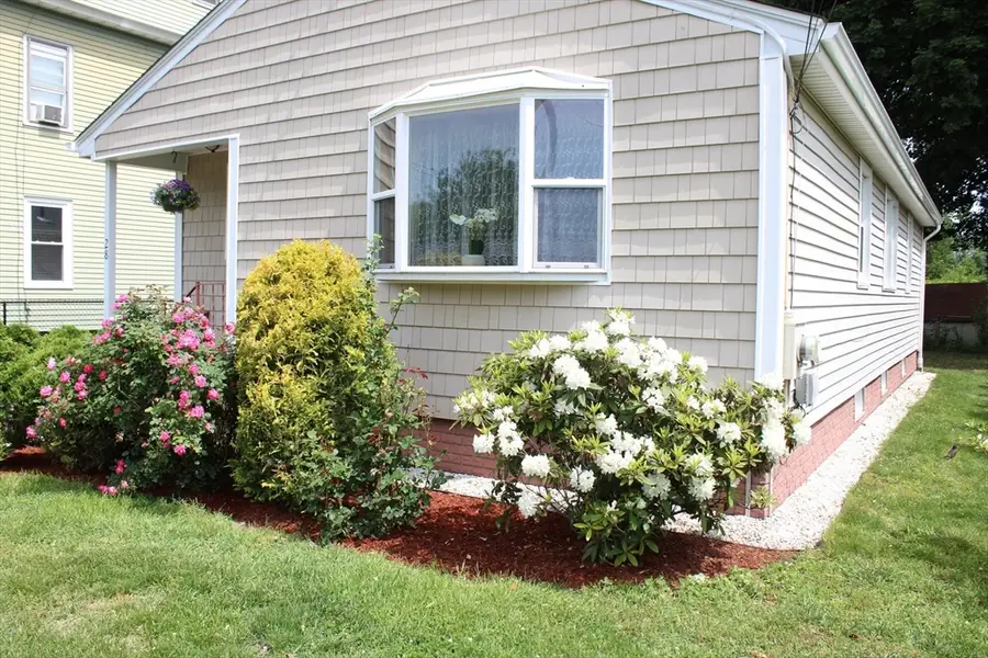 28 State St, Chicopee, MA 01013 - #2