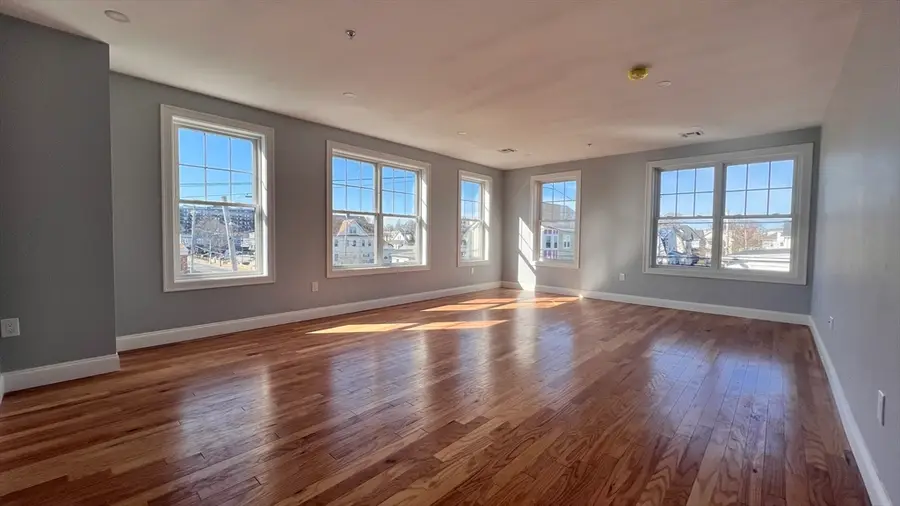 585 Washington St #301, Quincy, MA 02169 - #2