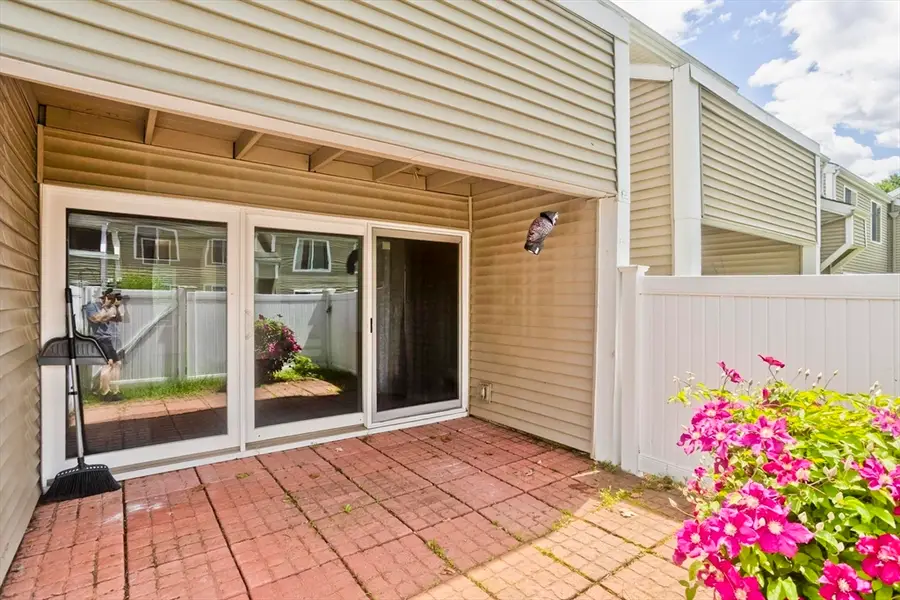 144 Nassau Dr #144, Springfield, MA 01129 - #3