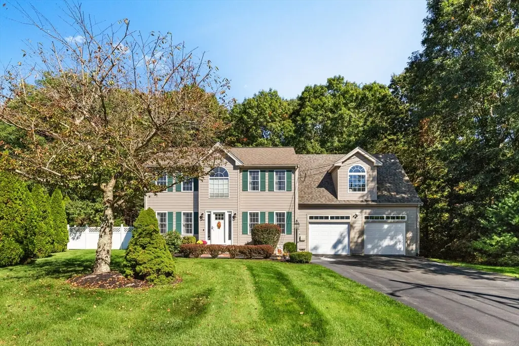 104 Ridgewood Dr, Taunton, MA 02780 - #1