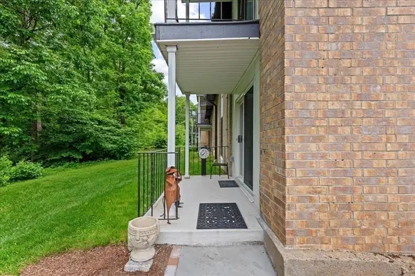 23 Shadowbrook Ln #10, Milford, MA 01757