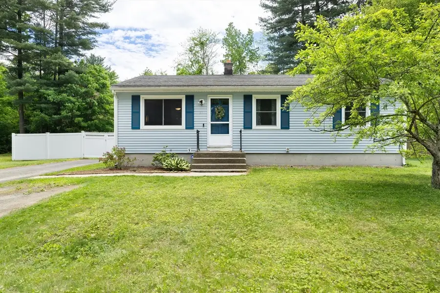 37 Parkerview St, Springfield, MA 01129 - #2