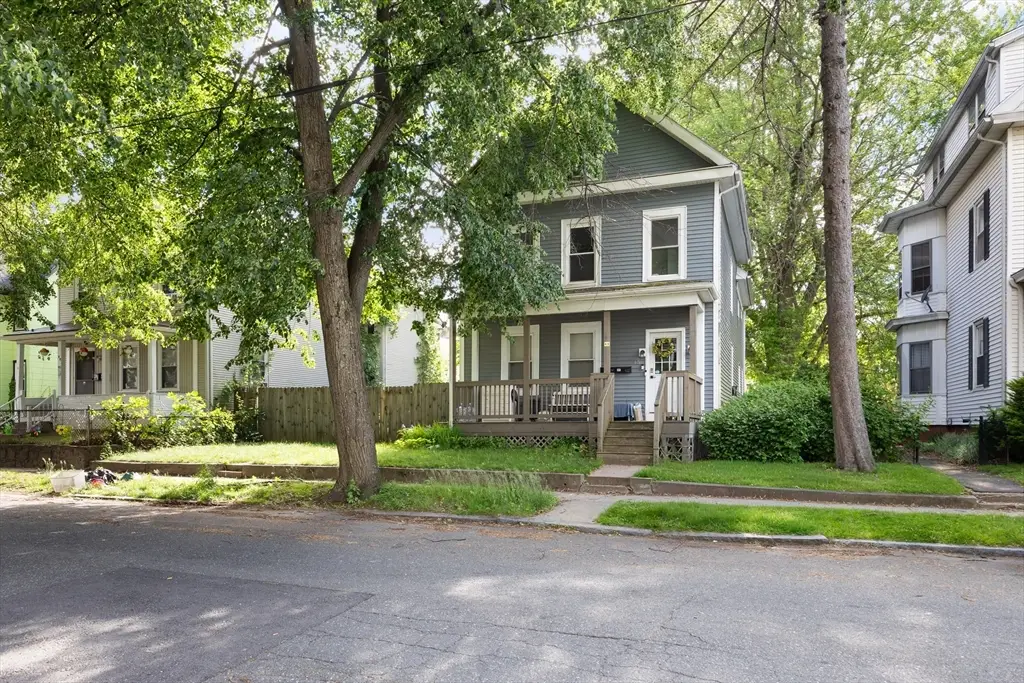 45 Taylor St, Holyoke, MA 01040 - #1