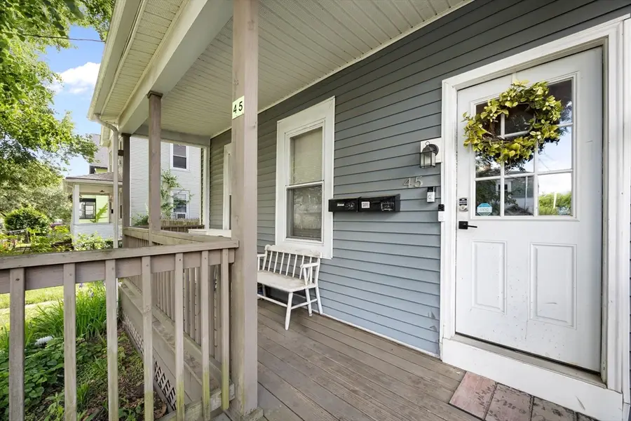 45 Taylor St, Holyoke, MA 01040 - #2