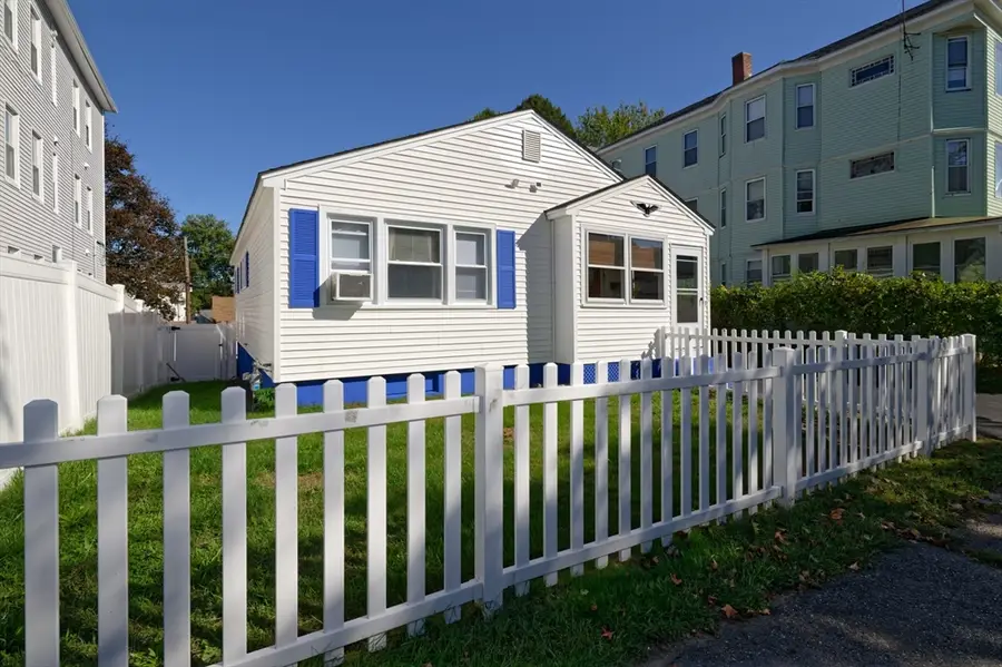 121 Pilgrim Ave, Worcester, MA 01604 - #2