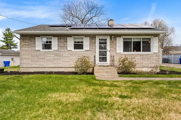 64 Rochford Cir, Springfield, MA 01128