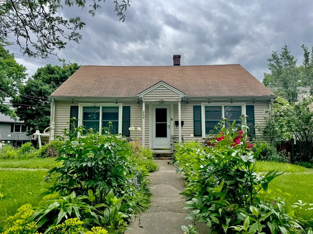 262 W Shore Dr, Marblehead, MA 01945 - #1